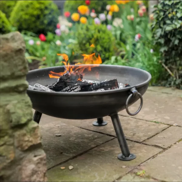 gal rus celeste fire pit lifestyle lit in garden